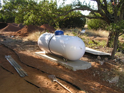 500 gallon propane tank dimensions, BTUs, pad size, and advantages and disadavantages