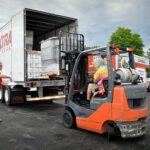 Choosing the Right Propane Tank Straps for Your Forklift